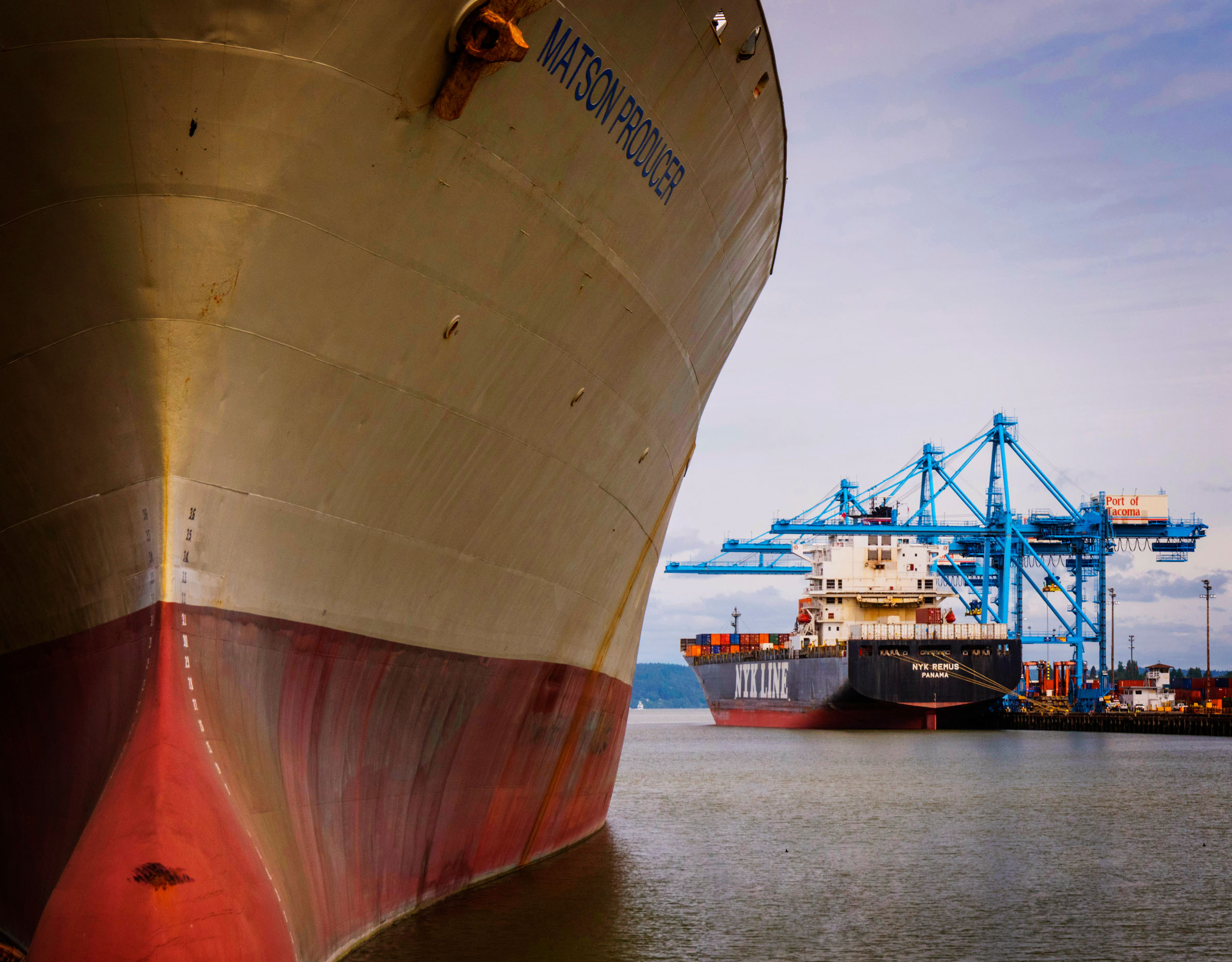 corporate & industrial photographers