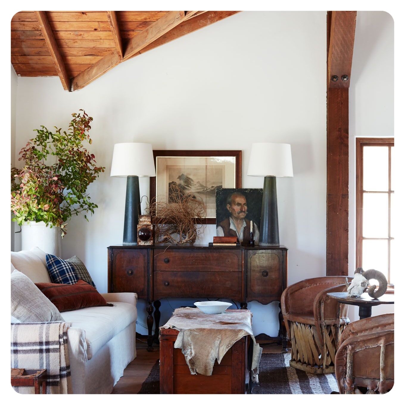 interiors & exteriors photographers