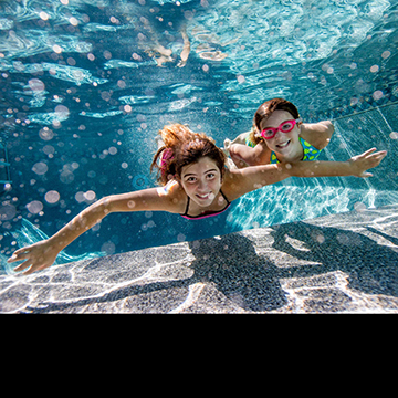 underwater photographers