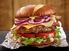 FOOD & DRINK PHOTOGRAPHY + MOTION