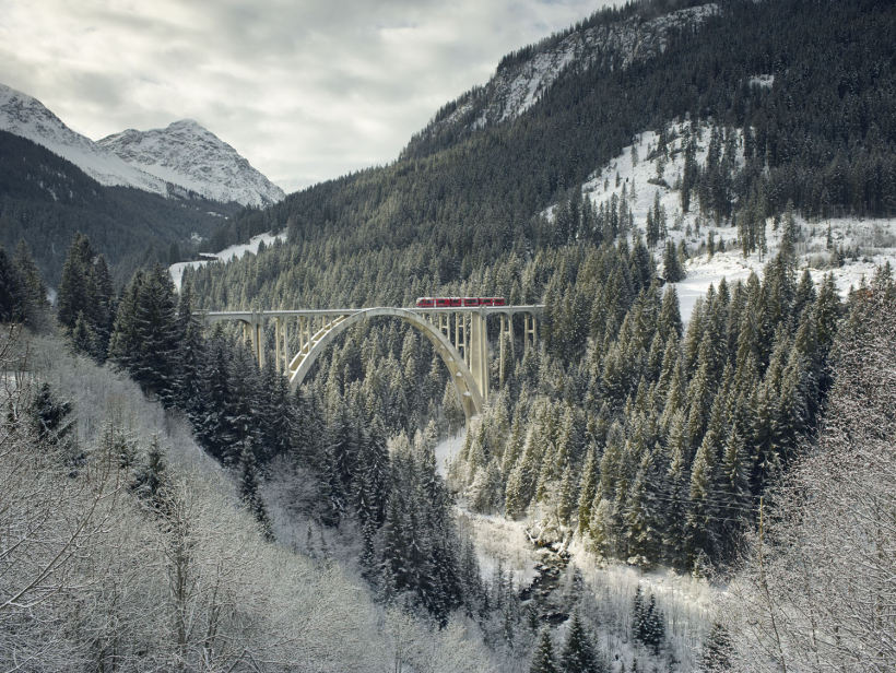 CARS & LANDSCAPE PHOTOGRAPHY + MOTION