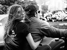 PEOPLE & LIFESTYLE PHOTOGRAPHY + MOTION