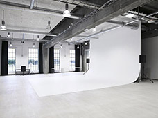 INTERNATIONAL RENTAL STUDIOS