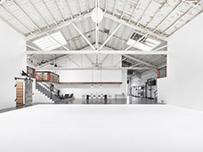 INTERNATIONAL RENTAL STUDIOS