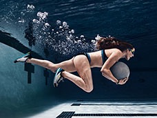 UNDERWATER PHOTOGRAPHY + MOTION