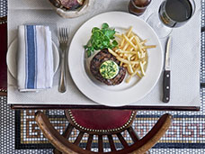 FOOD & DRINK PHOTOGRAPHY & MOTION