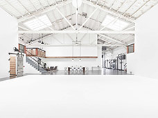 INTERNATIONAL RENTAL STUDIOS