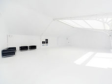 INTERNATIONAL RENTAL STUDIOS