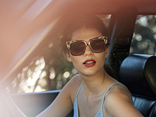 PEOPLE & LIFESTYLE PHOTOGRAPHY + MOTION