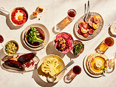 FOOD & DRINK PHOTOGRAPHY & MOTION