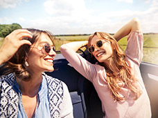 PEOPLE & LIFESTYLE PHOTOGRAPHY + MOTION