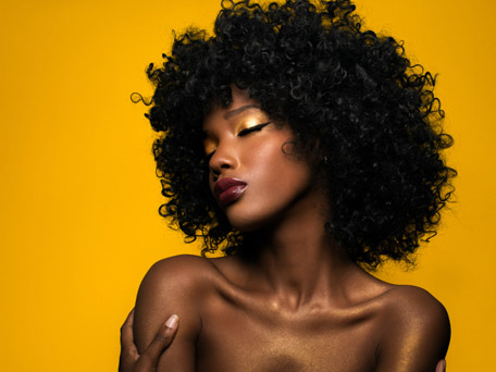 FASHION & BEAUTY PHOTOGRAPHY + MOTION