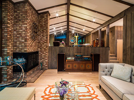 INTERIOR, ARCHITECTURE AND AERIAL PHOTOGRAPHY