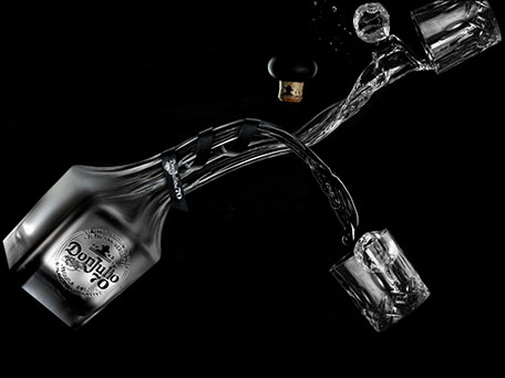 LIQUID & COSMETIC PHOTOGRAPHY & MOTION