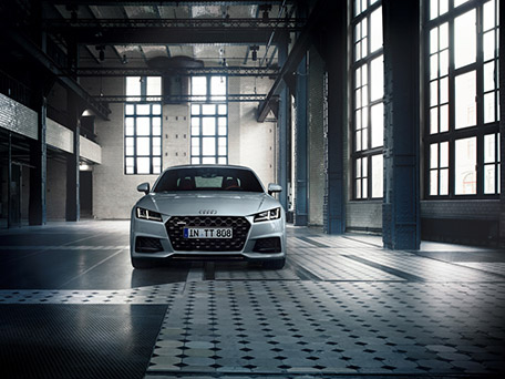 CAR, TRANSPORTATION AND LANDSCAPE PHOTOGRAPHY + MOTION