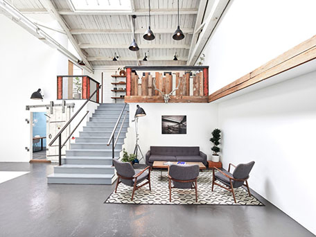 INTERNATIONAL RENTAL STUDIOS