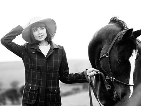 PEOPLE & LIFESTYLE PHOTOGRAPHY + MOTION