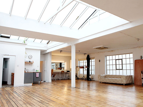 INTERNATIONAL RENTAL STUDIOS