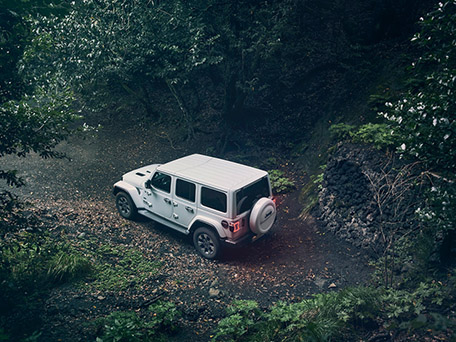 CAR, TRANSPORTATION AND LANDSCAPE PHOTOGRAPHY + MOTION