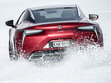 CAR, TRANSPORTATION AND LANDSCAPE PHOTOGRAPHY + MOTION