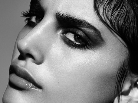 FASHION & BEAUTY PHOTOGRAPHY + MOTION