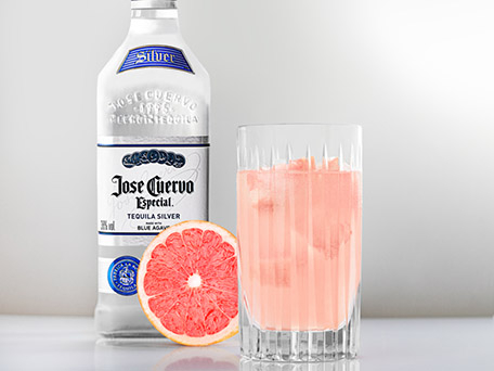 FOOD & DRINK PHOTOGRAPHY & MOTION