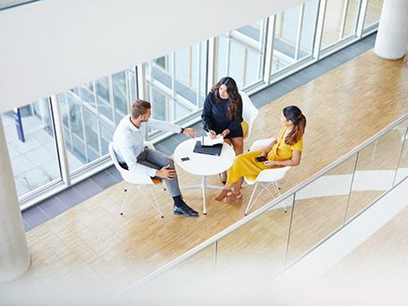 CORPORATE & INDUSTRIAL PHOTOGRAPHY & MOTION