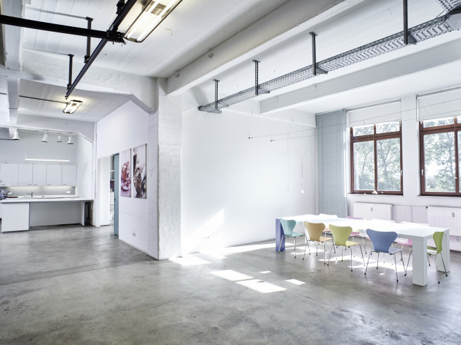 RENTAL STUDIOS
