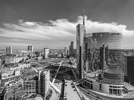 INTERIOR, ARCHITECTURE AND AERIAL PHOTOGRAPHY + MOTION