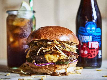 FOOD & DRINK PHOTOGRAPHY & MOTION