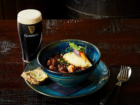 FOOD & DRINK PHOTOGRAPHY & MOTION