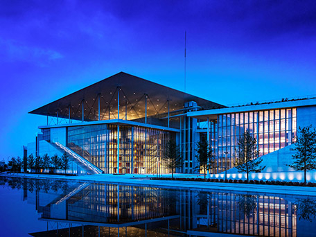 INTERIOR, ARCHITECTURE AND AERIAL PHOTOGRAPHY & MOTION