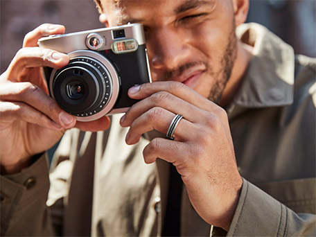 PHOTOGRAPHERS' AGENTS