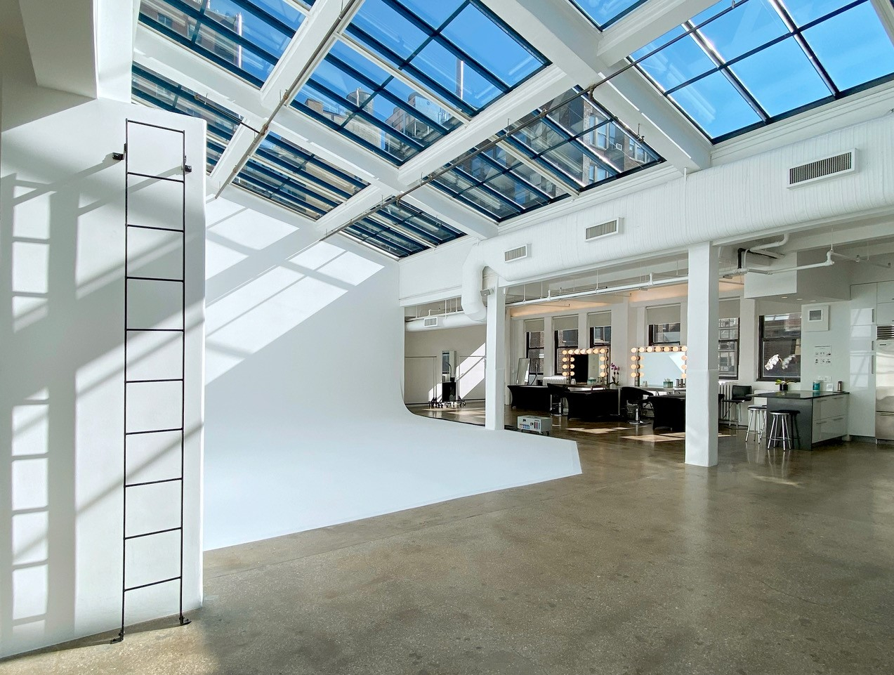 Go Studios Penthouse + Rooftop