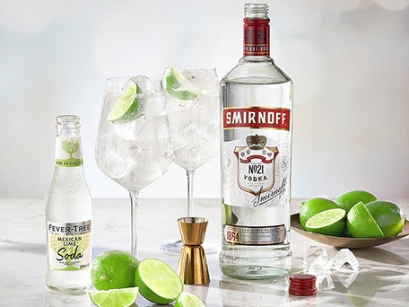 FOOD & DRINK PHOTOGRAPHY & MOTION