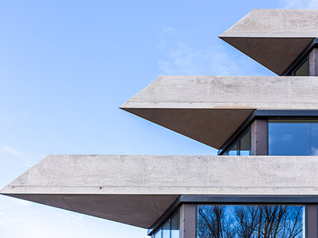 INTERIOR, ARCHITECTURE AND AERIAL PHOTOGRAPHY & MOTION
