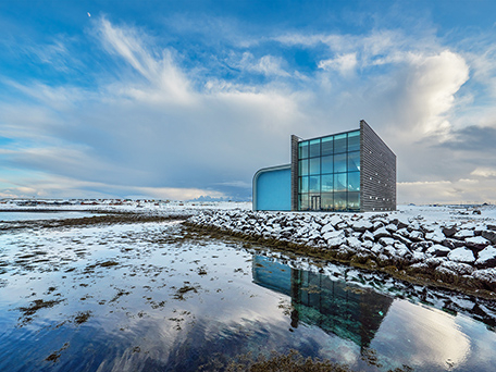 INTERIOR, ARCHITECTURE AND AERIAL PHOTOGRAPHY & MOTION