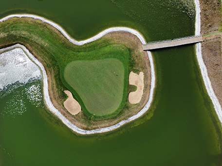 INTERIOR, ARCHITECTURE AND AERIAL PHOTOGRAPHY & MOTION