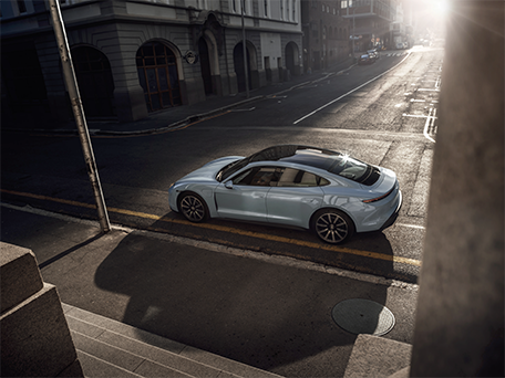 CAR, TRANSPORTATION AND LANDSCAPE PHOTOGRAPHY & MOTION