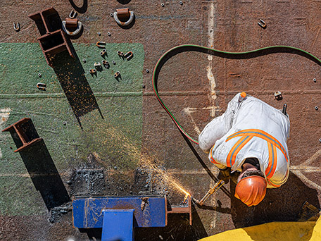 CORPORATE, INDUSTRIAL AND HEALTHCARE PHOTOGRAPHY