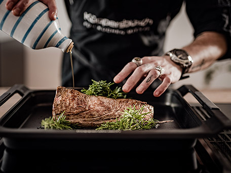 FOOD & DRINK PHOTOGRAPHY & MOTION