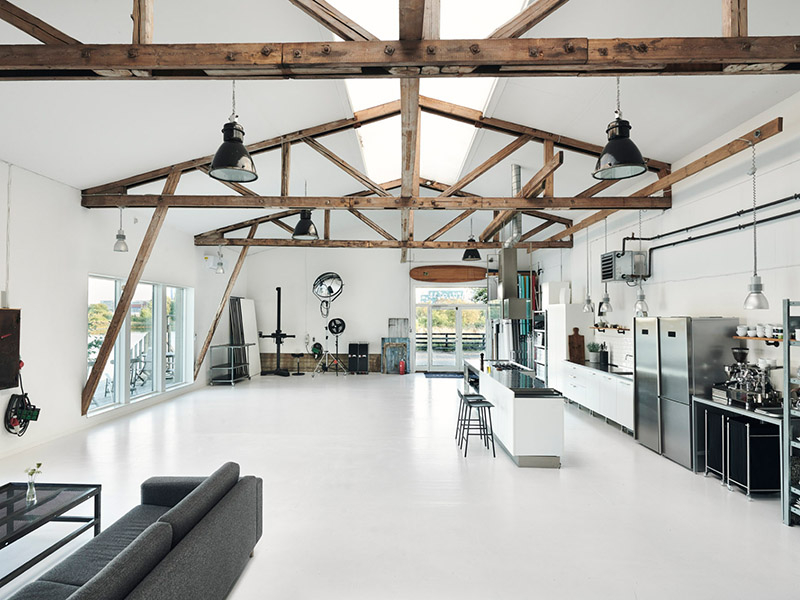 RENTAL STUDIOS