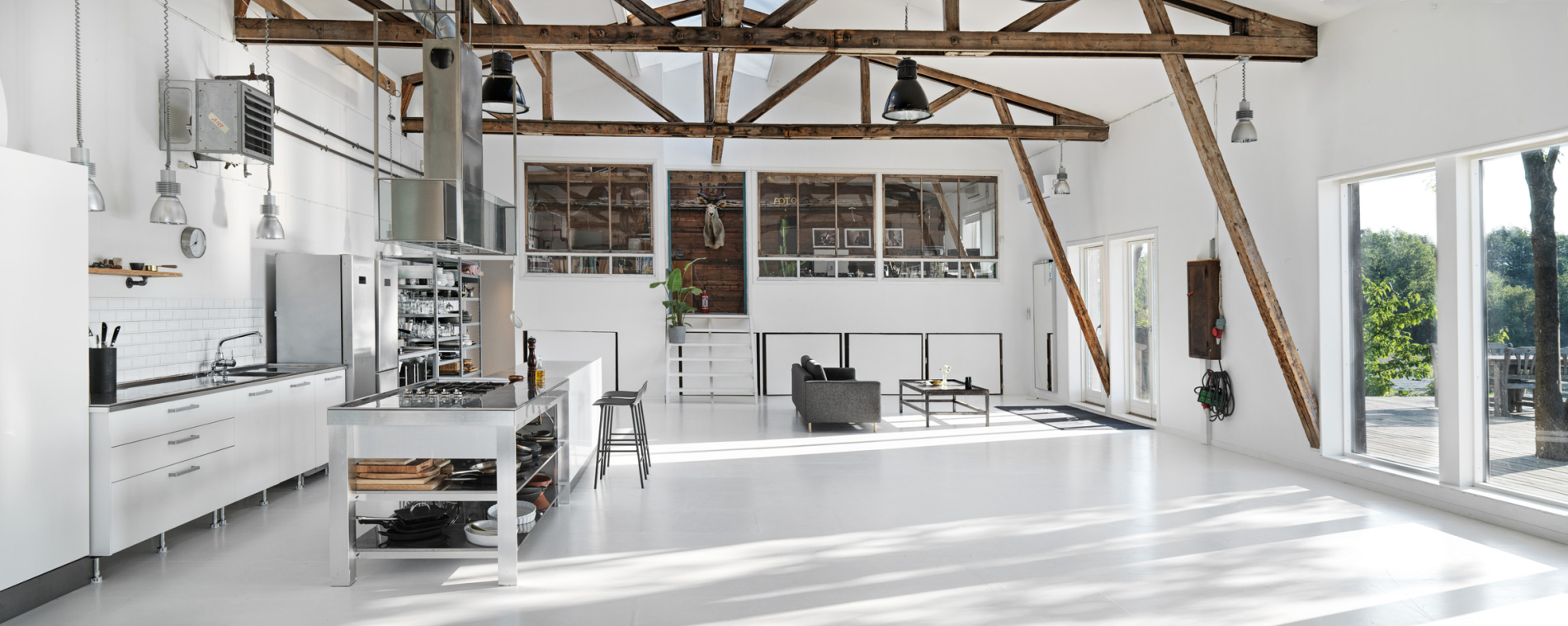 Studio [36]