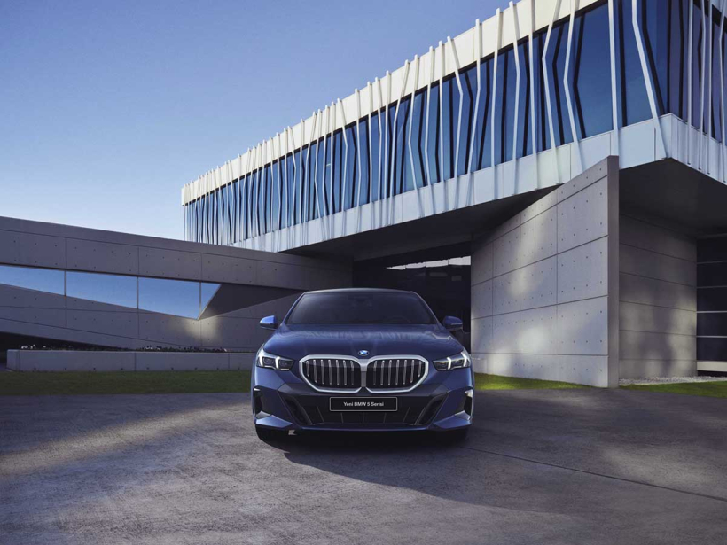 CAR & TRANSPORTATION PHOTOGRAPHY & MOTION