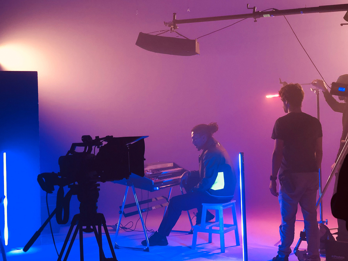 Rental Studios Spotlight Cover by: Waat Studio (Portugal)