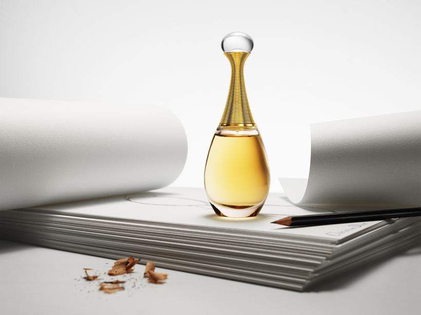 LIQUID & COSMETIC PHOTOGRAPHY & MOTION