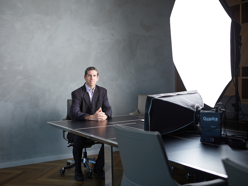 CORPORATE, INDUSTRIAL & HEALTHCARE PHOTOGRAPHY & MOTION