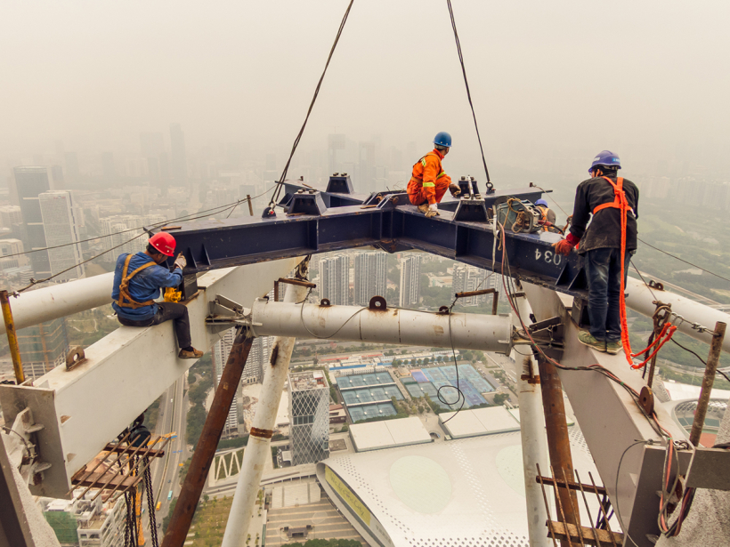 CORPORATE, INDUSTRIAL & HEALTHCARE PHOTOGRAPHY & MOTION