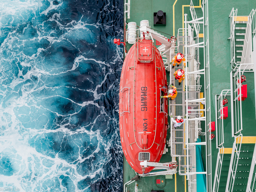 CORPORATE, INDUSTRIAL & HEALTHCARE PHOTOGRAPHY & MOTION