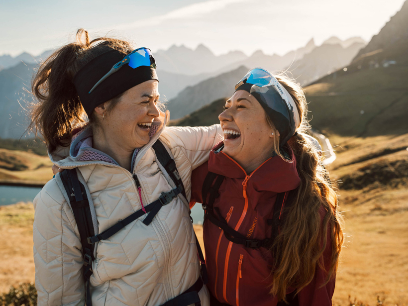 PEOPLE & LIFESTYLE PHOTOGRAPHY & MOTION